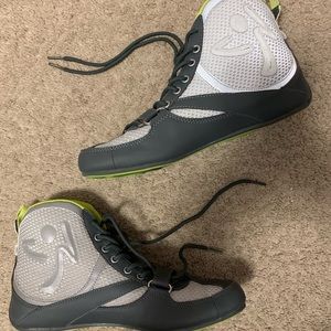 Zumba z top shoes, size 9